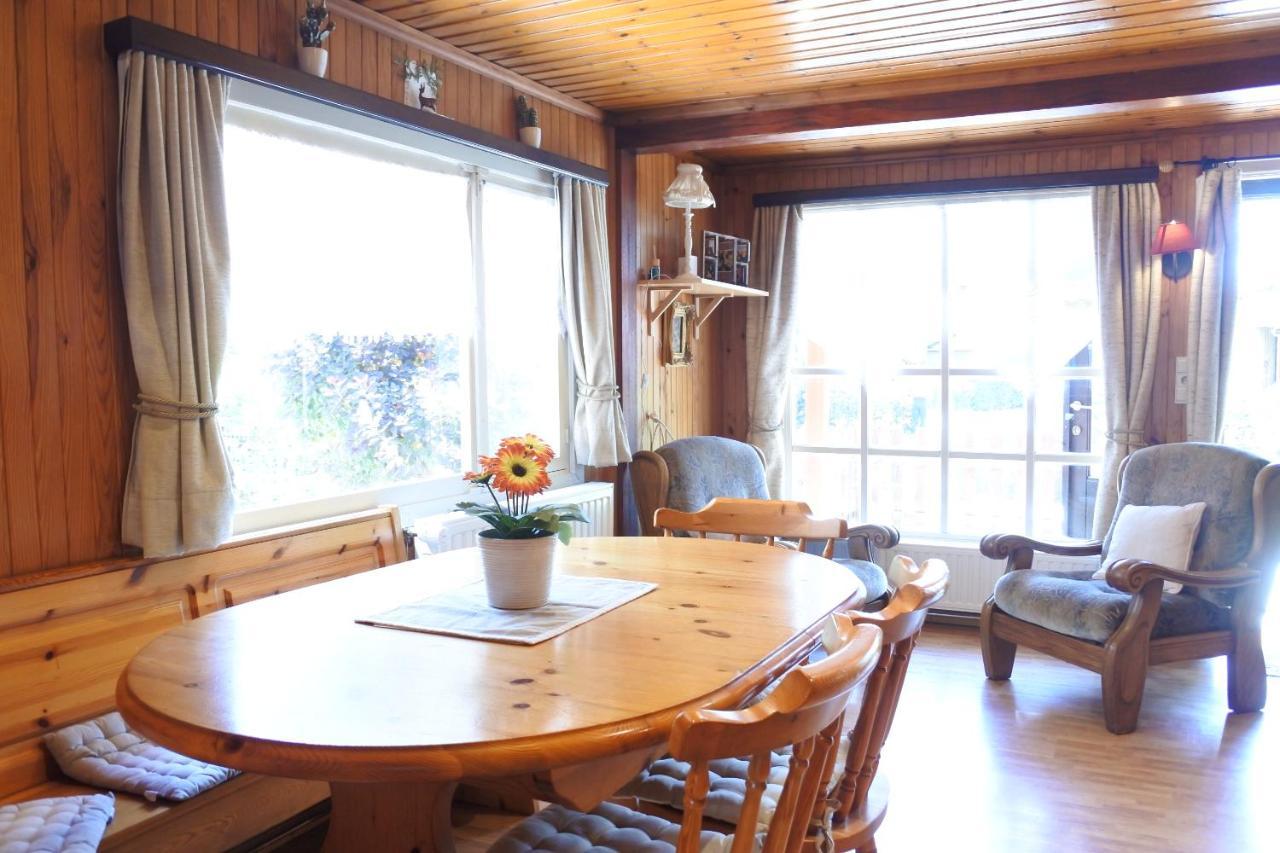 Aux Ecureuils Villa Resteigne Ngoại thất bức ảnh