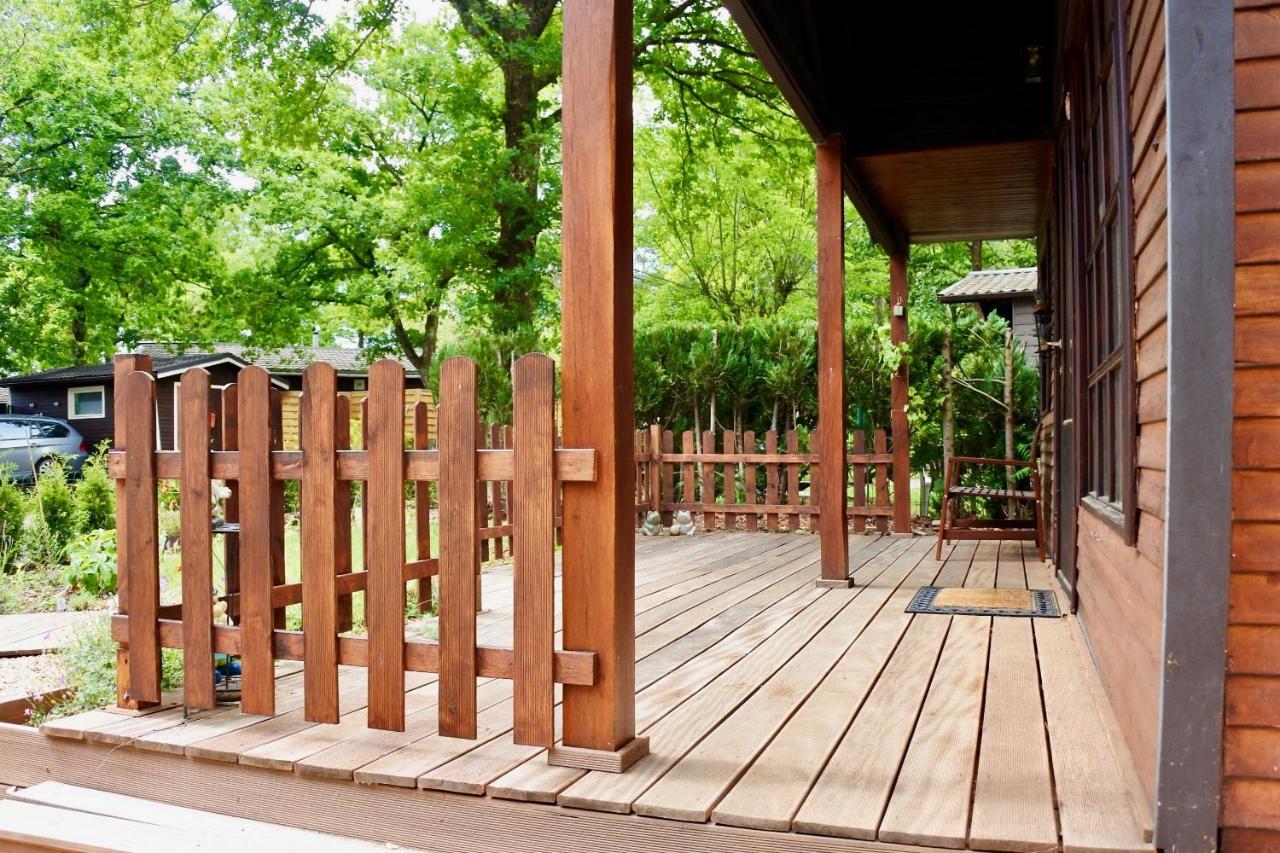 Aux Ecureuils Villa Resteigne Ngoại thất bức ảnh